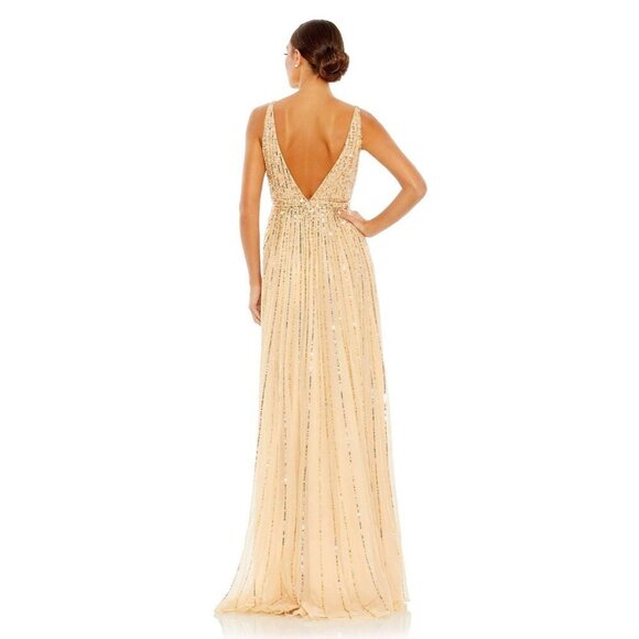 Mac Duggal Size 22 Gold 10700 Deep V-Neck Sequin Gown Maxi Prom Formal dress New - Picture 4 of 14
